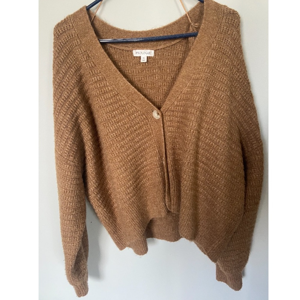 Prologue Thick Tan Crop Sweater with Buttons